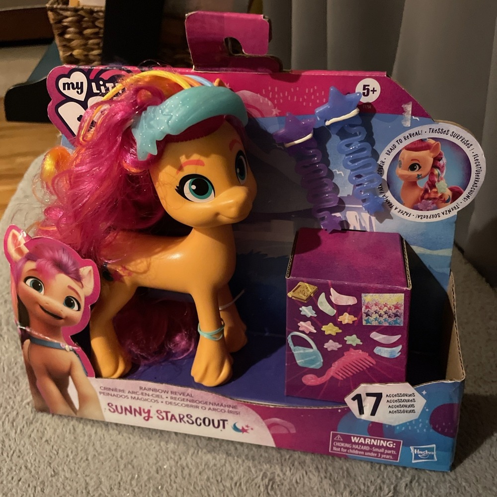 My Little Pony Rainbow Reveal Sunny Starscout 17 Accessories In Box